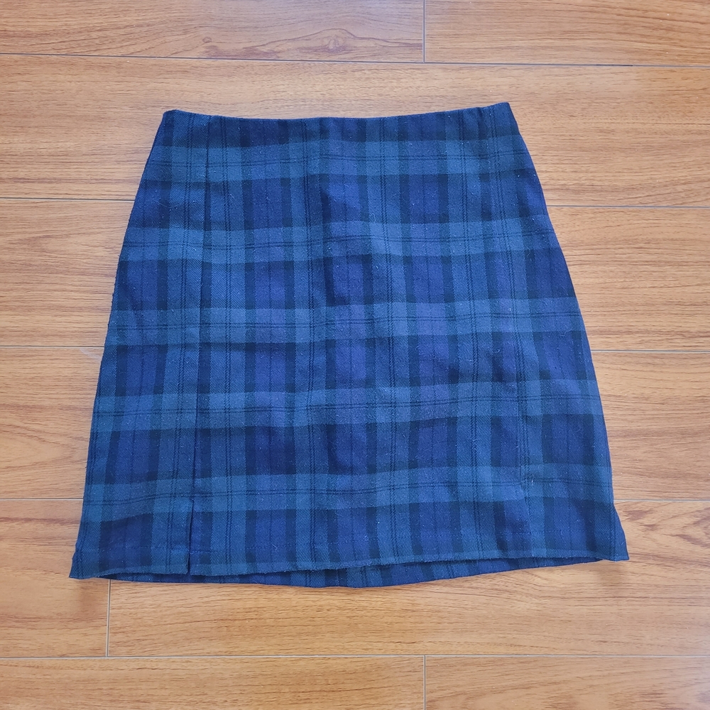Brandy Melville Navy and Teal Plaid Pencil Skirt